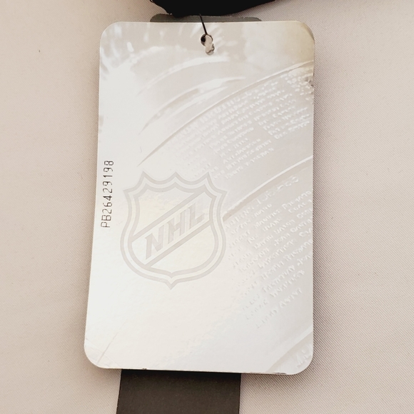 NHL LA Kings Women's Drop Kick Jacket - Picture 14 of 15